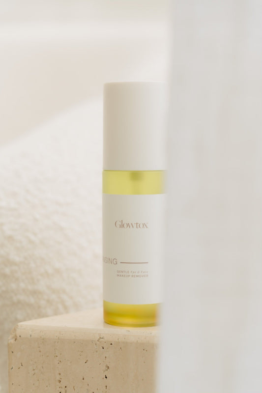 Why Does My Cleansing Oil Feel Too Thin or Too Thick? Understanding Oil Textures